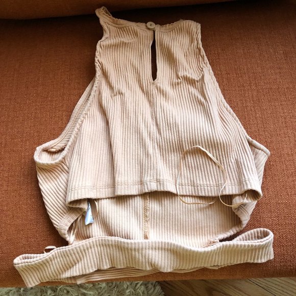 New Free People Button Halter Pink Tank with Cut Outs and Back Strap Medium - Picture 2 of 4